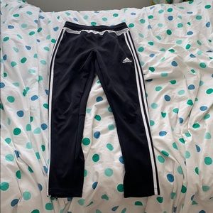 Adidas Joggers (XS)
